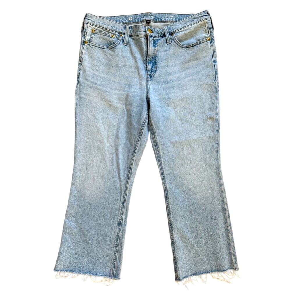 J.Crew 9” Demi Boot Crop Light Wash Denim Jeans Womens Sz 32 Raw Hem